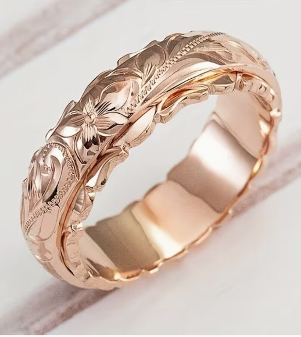 Rose Gold Engraved Raised Scrollwork Pattern Women's Band Ring Size 8